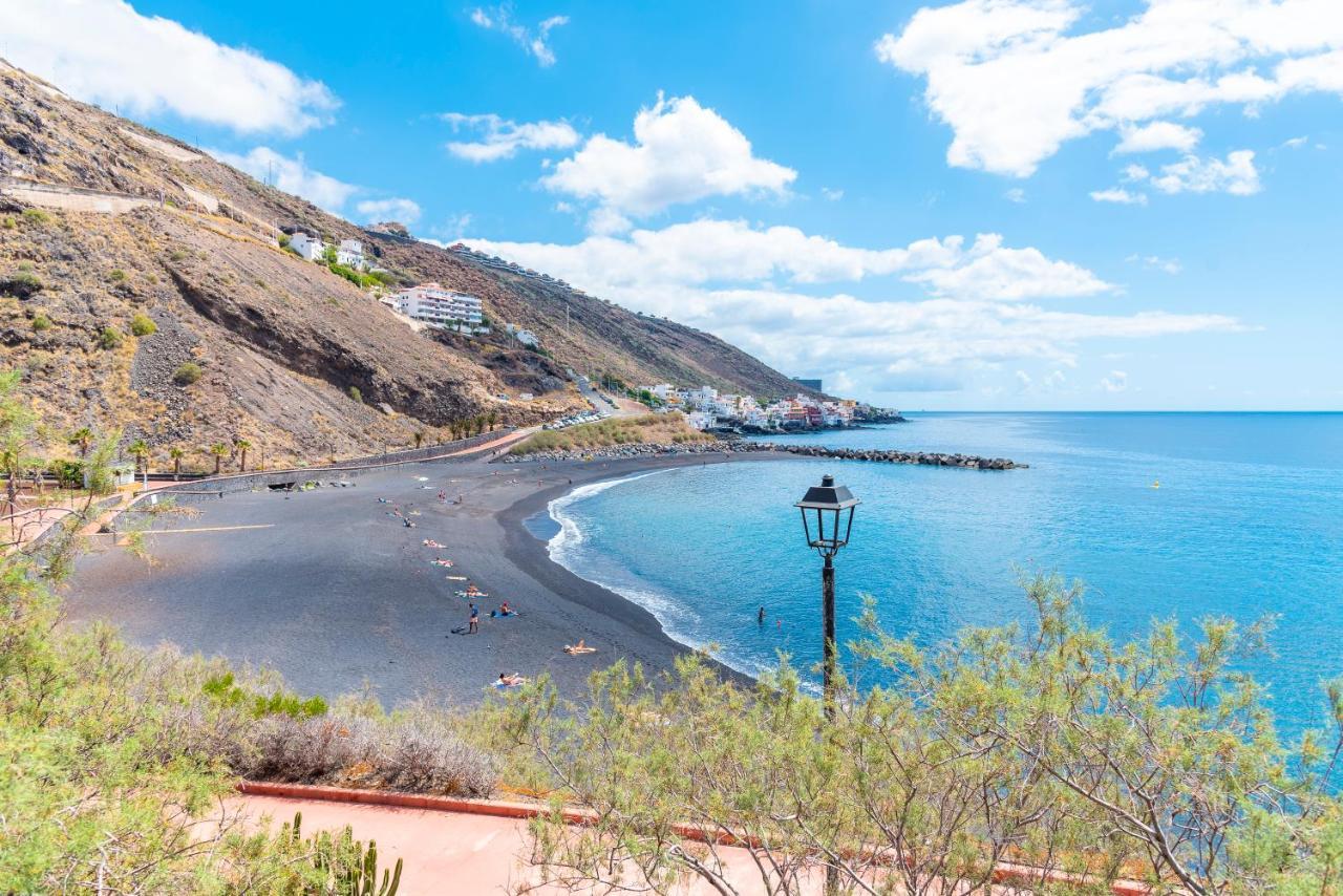 Beachfront Triplex With Swimming Pool & Parking Radazul Exterior photo